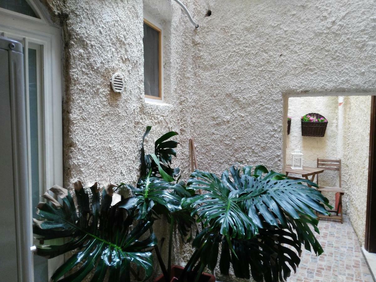 Giudecca Apartments Сиракуза Екстериор снимка